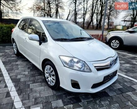 Білий Тойота Ауріс, об'ємом двигуна 1.6 л та пробігом 247 тис. км за 7350 $, фото 5 на Automoto.ua