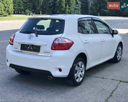 Белый Тойота Аурис, объемом двигателя 1.6 л и пробегом 146 тыс. км за 9900 $, фото 6 на Automoto.ua