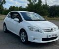 Белый Тойота Аурис, объемом двигателя 1.6 л и пробегом 132 тыс. км за 8800 $, фото 1 на Automoto.ua