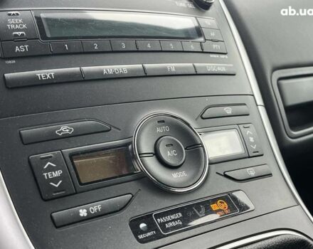 Белый Тойота Аурис, объемом двигателя 1.4 л и пробегом 179 тыс. км за 8490 $, фото 17 на Automoto.ua