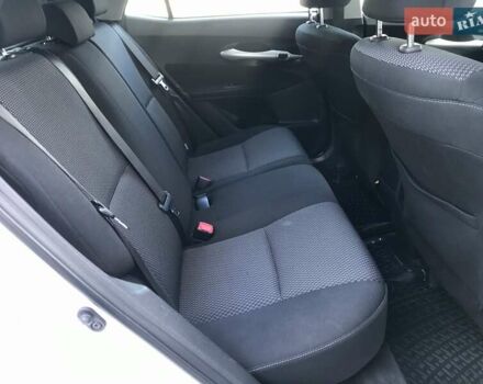 Белый Тойота Аурис, объемом двигателя 1.6 л и пробегом 146 тыс. км за 9900 $, фото 46 на Automoto.ua