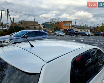 Білий Тойота Ауріс, об'ємом двигуна 1.6 л та пробігом 247 тис. км за 7350 $, фото 11 на Automoto.ua
