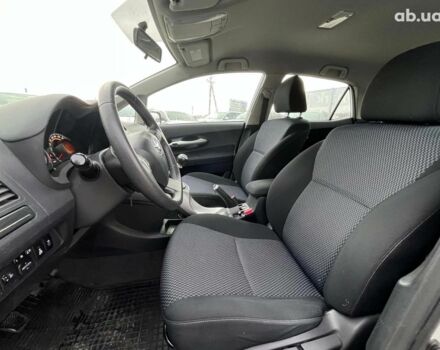 Белый Тойота Аурис, объемом двигателя 1.4 л и пробегом 179 тыс. км за 8490 $, фото 18 на Automoto.ua