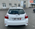 Белый Тойота Аурис, объемом двигателя 1.4 л и пробегом 210 тыс. км за 6100 $, фото 6 на Automoto.ua