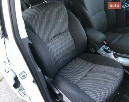 Белый Тойота Аурис, объемом двигателя 1.6 л и пробегом 146 тыс. км за 9900 $, фото 47 на Automoto.ua