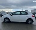 Белый Тойота Аурис, объемом двигателя 1.4 л и пробегом 179 тыс. км за 8490 $, фото 7 на Automoto.ua