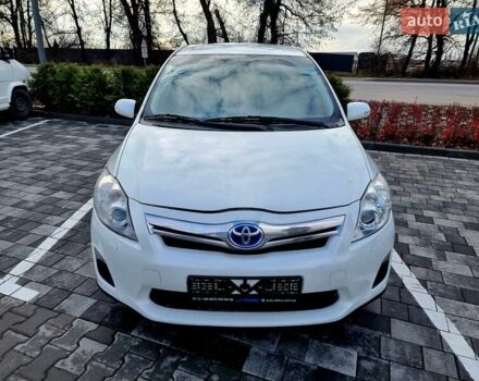 Білий Тойота Ауріс, об'ємом двигуна 1.6 л та пробігом 247 тис. км за 7350 $, фото 4 на Automoto.ua