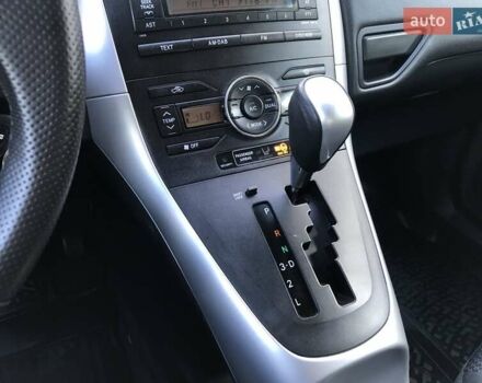 Белый Тойота Аурис, объемом двигателя 1.6 л и пробегом 146 тыс. км за 9900 $, фото 31 на Automoto.ua