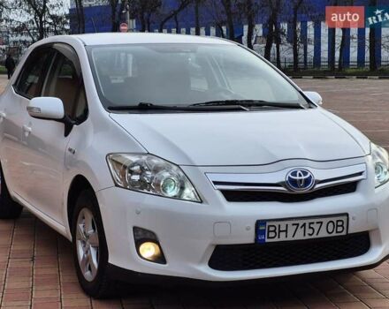 Білий Тойота Ауріс, об'ємом двигуна 1.8 л та пробігом 230 тис. км за 9950 $, фото 7 на Automoto.ua