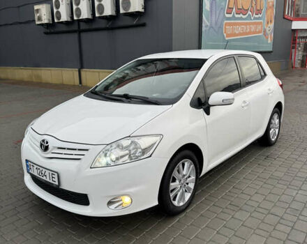 Білий Тойота Ауріс, об'ємом двигуна 1.6 л та пробігом 129 тис. км за 9950 $, фото 2 на Automoto.ua