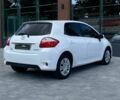 Белый Тойота Аурис, объемом двигателя 1.4 л и пробегом 265 тыс. км за 7790 $, фото 5 на Automoto.ua