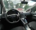 Белый Тойота Аурис, объемом двигателя 1.4 л и пробегом 265 тыс. км за 7990 $, фото 21 на Automoto.ua
