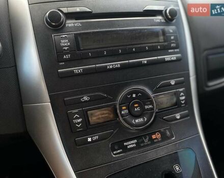 Белый Тойота Аурис, объемом двигателя 1.36 л и пробегом 265 тыс. км за 7790 $, фото 29 на Automoto.ua