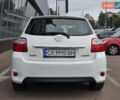 Белый Тойота Аурис, объемом двигателя 1.3 л и пробегом 230 тыс. км за 5999 $, фото 6 на Automoto.ua