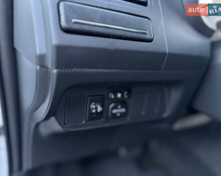 Белый Тойота Аурис, объемом двигателя 1.8 л и пробегом 233 тыс. км за 9000 $, фото 31 на Automoto.ua