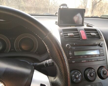 Белый Тойота Аурис, объемом двигателя 1.3 л и пробегом 173 тыс. км за 6500 $, фото 2 на Automoto.ua