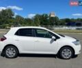 Білий Тойота Ауріс, об'ємом двигуна 1.6 л та пробігом 188 тис. км за 8800 $, фото 1 на Automoto.ua
