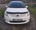 Белый Тойота Аурис, объемом двигателя 1.3 л и пробегом 173 тыс. км за 6500 $, фото 4 на Automoto.ua