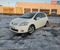 Белый Тойота Аурис, объемом двигателя 1.6 л и пробегом 107 тыс. км за 13500 $, фото 1 на Automoto.ua