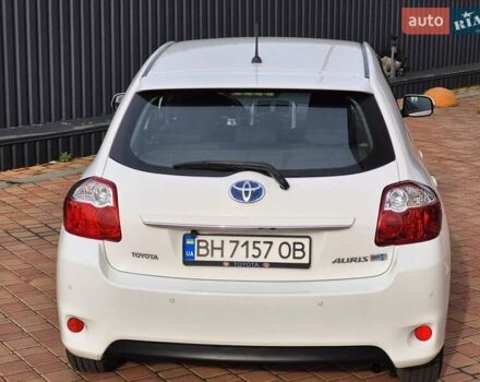 Білий Тойота Ауріс, об'ємом двигуна 1.8 л та пробігом 230 тис. км за 9950 $, фото 10 на Automoto.ua