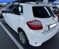 Белый Тойота Аурис, объемом двигателя 0 л и пробегом 135 тыс. км за 10000 $, фото 1 на Automoto.ua