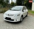 Белый Тойота Аурис, объемом двигателя 1.6 л и пробегом 120 тыс. км за 10500 $, фото 1 на Automoto.ua