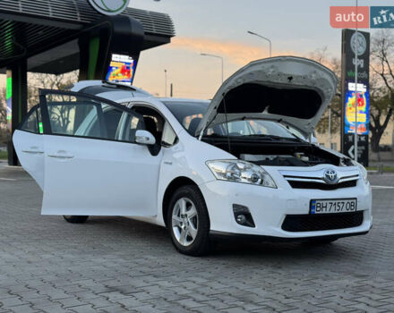 Белый Тойота Аурис, объемом двигателя 1.8 л и пробегом 233 тыс. км за 9000 $, фото 47 на Automoto.ua