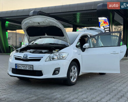 Белый Тойота Аурис, объемом двигателя 1.8 л и пробегом 233 тыс. км за 9000 $, фото 49 на Automoto.ua