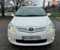 Білий Тойота Ауріс, об'ємом двигуна 1.6 л та пробігом 132 тис. км за 9000 $, фото 1 на Automoto.ua