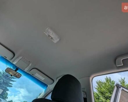 Белый Тойота Аурис, объемом двигателя 1.36 л и пробегом 277 тыс. км за 7500 $, фото 23 на Automoto.ua