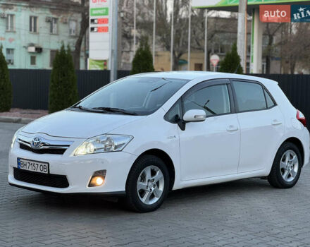 Белый Тойота Аурис, объемом двигателя 1.8 л и пробегом 233 тыс. км за 9000 $, фото 9 на Automoto.ua