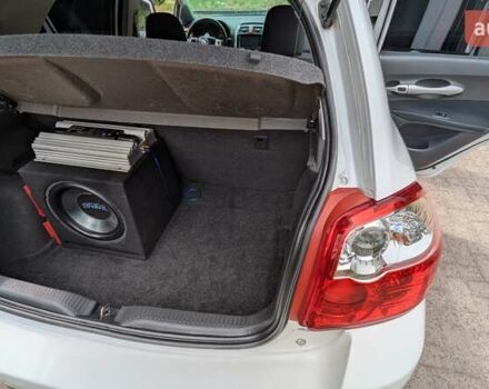 Белый Тойота Аурис, объемом двигателя 1.36 л и пробегом 277 тыс. км за 7500 $, фото 10 на Automoto.ua