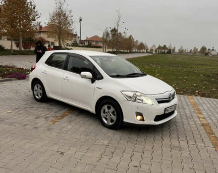 Білий Тойота Ауріс, об'ємом двигуна 1.8 л та пробігом 245 тис. км за 9700 $, фото 13 на Automoto.ua