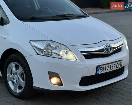 Белый Тойота Аурис, объемом двигателя 1.8 л и пробегом 233 тыс. км за 9000 $, фото 11 на Automoto.ua