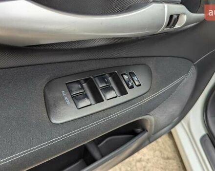 Белый Тойота Аурис, объемом двигателя 1.36 л и пробегом 277 тыс. км за 7500 $, фото 38 на Automoto.ua