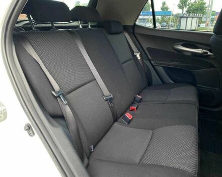 Белый Тойота Аурис, объемом двигателя 1.4 л и пробегом 265 тыс. км за 7790 $, фото 10 на Automoto.ua