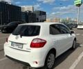 Белый Тойота Аурис, объемом двигателя 1.6 л и пробегом 145 тыс. км за 9500 $, фото 1 на Automoto.ua