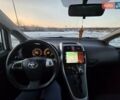 Белый Тойота Аурис, объемом двигателя 1.6 л и пробегом 107 тыс. км за 13500 $, фото 7 на Automoto.ua