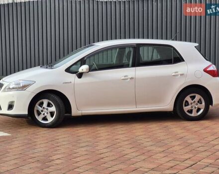 Білий Тойота Ауріс, об'ємом двигуна 1.8 л та пробігом 230 тис. км за 9950 $, фото 6 на Automoto.ua