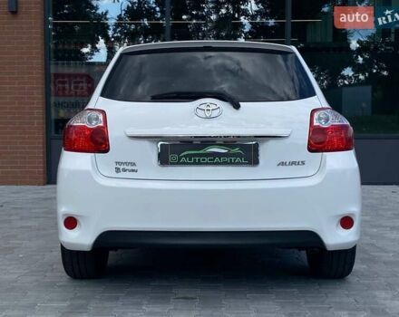 Белый Тойота Аурис, объемом двигателя 1.36 л и пробегом 265 тыс. км за 7790 $, фото 36 на Automoto.ua