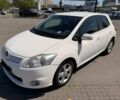 Белый Тойота Аурис, объемом двигателя 1.6 л и пробегом 104 тыс. км за 8700 $, фото 1 на Automoto.ua