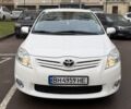 Білий Тойота Ауріс, об'ємом двигуна 1.6 л та пробігом 150 тис. км за 11200 $, фото 1 на Automoto.ua