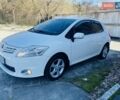 Білий Тойота Ауріс, об'ємом двигуна 1.6 л та пробігом 143 тис. км за 11300 $, фото 6 на Automoto.ua