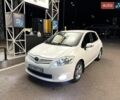 Білий Тойота Ауріс, об'ємом двигуна 1.6 л та пробігом 185 тис. км за 9900 $, фото 1 на Automoto.ua
