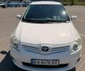 Белый Тойота Аурис, объемом двигателя 1.6 л и пробегом 104 тыс. км за 8700 $, фото 1 на Automoto.ua
