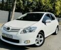 Білий Тойота Ауріс, об'ємом двигуна 1.6 л та пробігом 93 тис. км за 10494 $, фото 1 на Automoto.ua