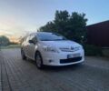 Белый Тойота Аурис, объемом двигателя 1.4 л и пробегом 200 тыс. км за 7200 $, фото 5 на Automoto.ua