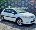 Белый Тойота Аурис, объемом двигателя 1.6 л и пробегом 174 тыс. км за 10490 $, фото 1 на Automoto.ua