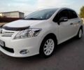 Белый Тойота Аурис, объемом двигателя 1.6 л и пробегом 67 тыс. км за 12800 $, фото 1 на Automoto.ua