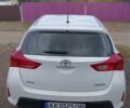 Белый Тойота Аурис, объемом двигателя 1.3 л и пробегом 207 тыс. км за 9100 $, фото 3 на Automoto.ua